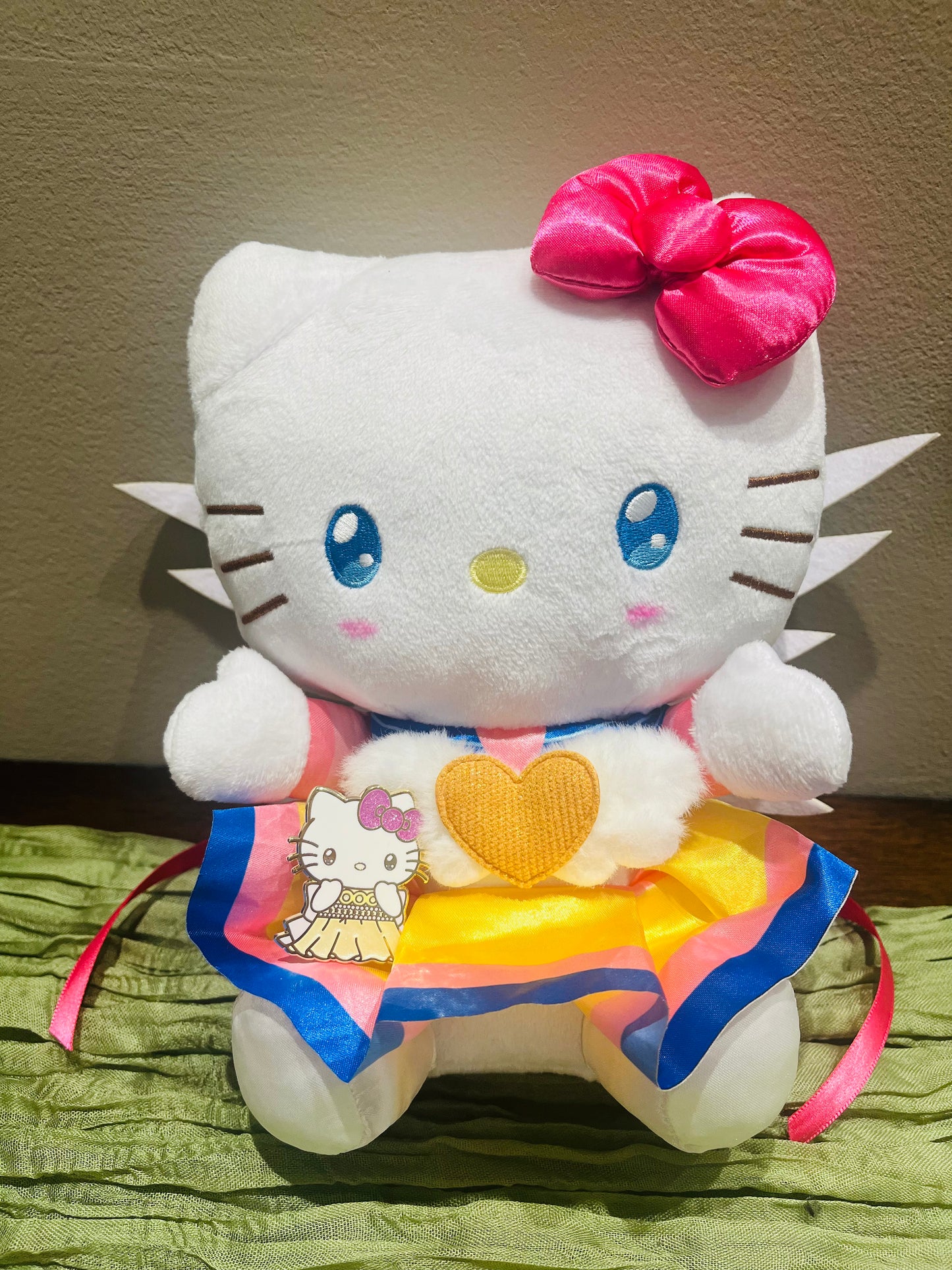 Sailor Moon x Hello Kitty Plush - Eternal Sailor Moon!