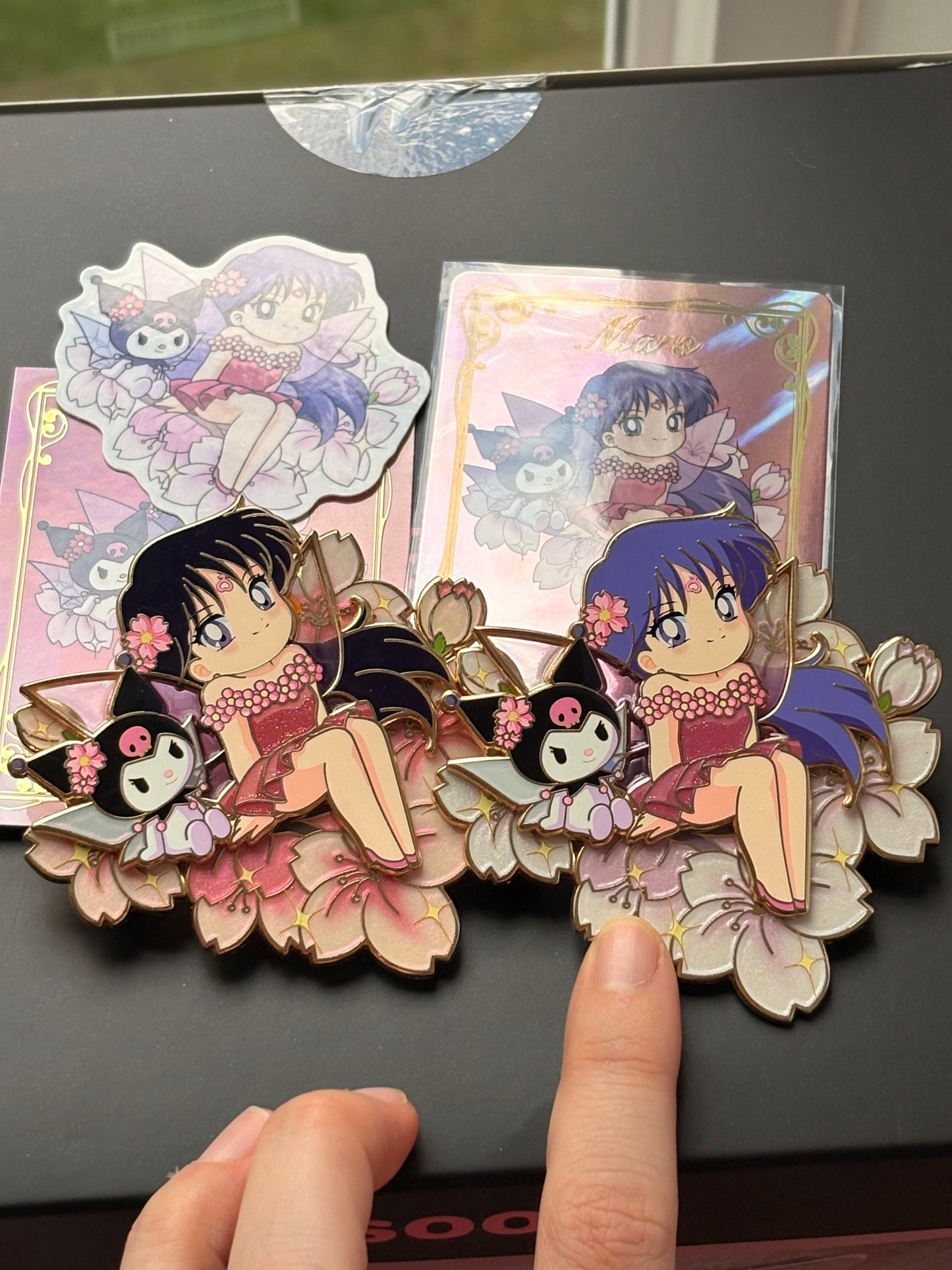Thumbelina Sailor Moon x Sanrio Pin on Pin Flower Fairies Set!