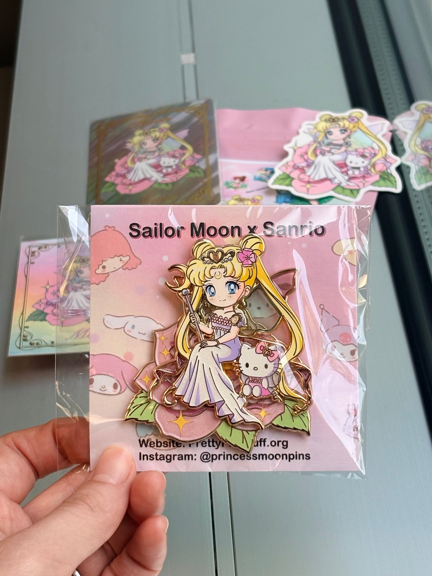 Thumbelina Sailor Moon x Sanrio Pin on Pin Flower Fairies Set!