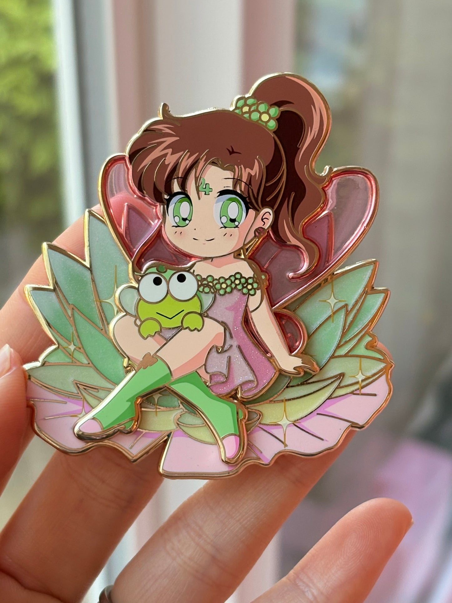 Thumbelina Sailor Moon x Sanrio Pin on Pin Flower Fairies Set!