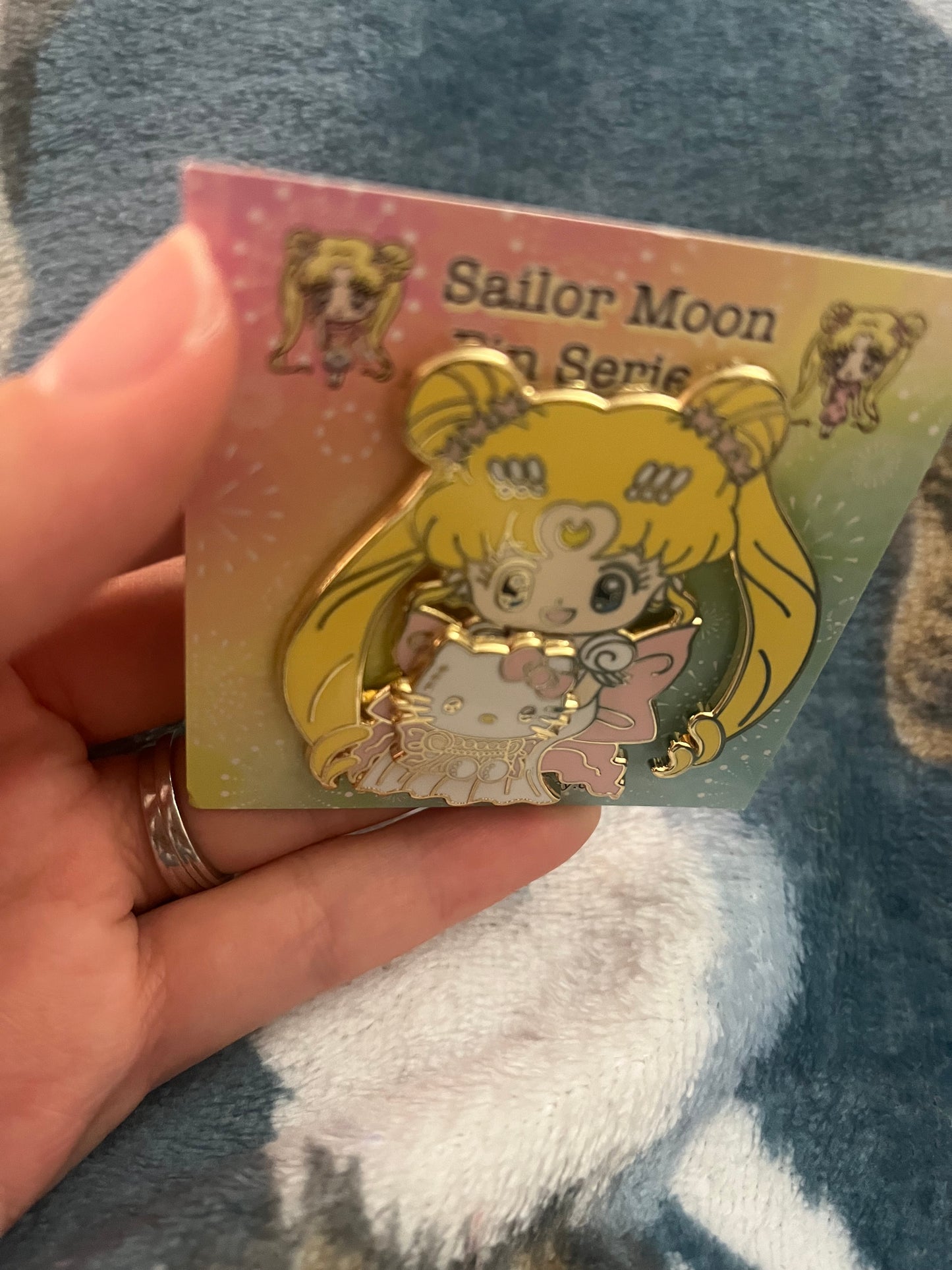 Sailor Moon x Sanrio 2 inch Spinning Enamel Pin Sailor Moon x Hello Kitty Princess Series