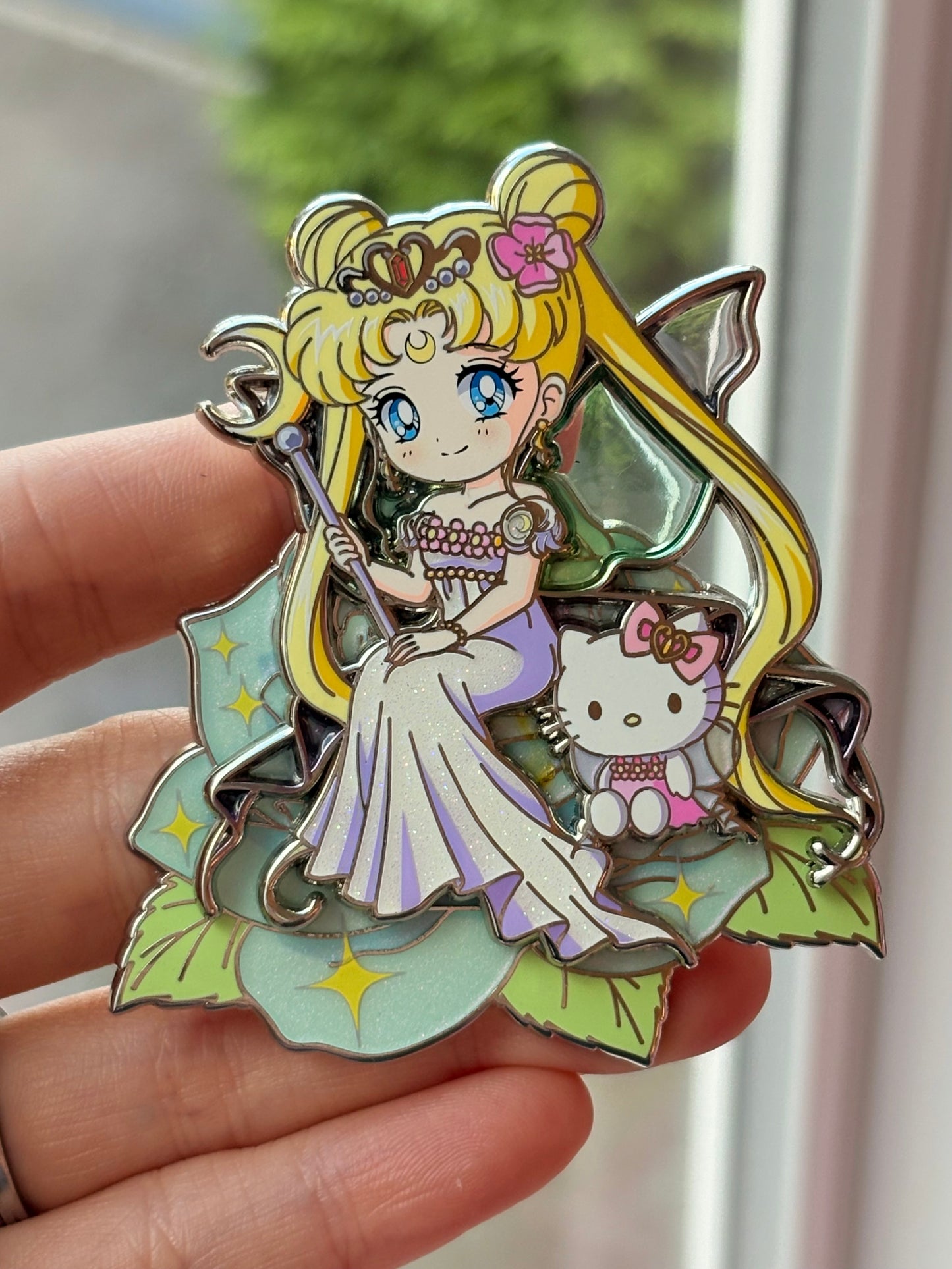 Thumbelina Sailor Moon x Sanrio Pin on Pin Flower Fairies Set!