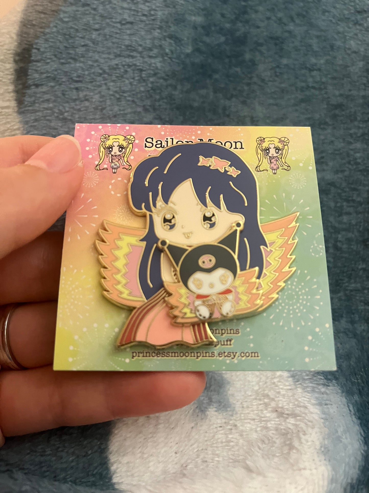 (Sailor Moon x Sanrio 2 inch Spinning Enamel Pin Sailor Mars x Kuromi Princess Series