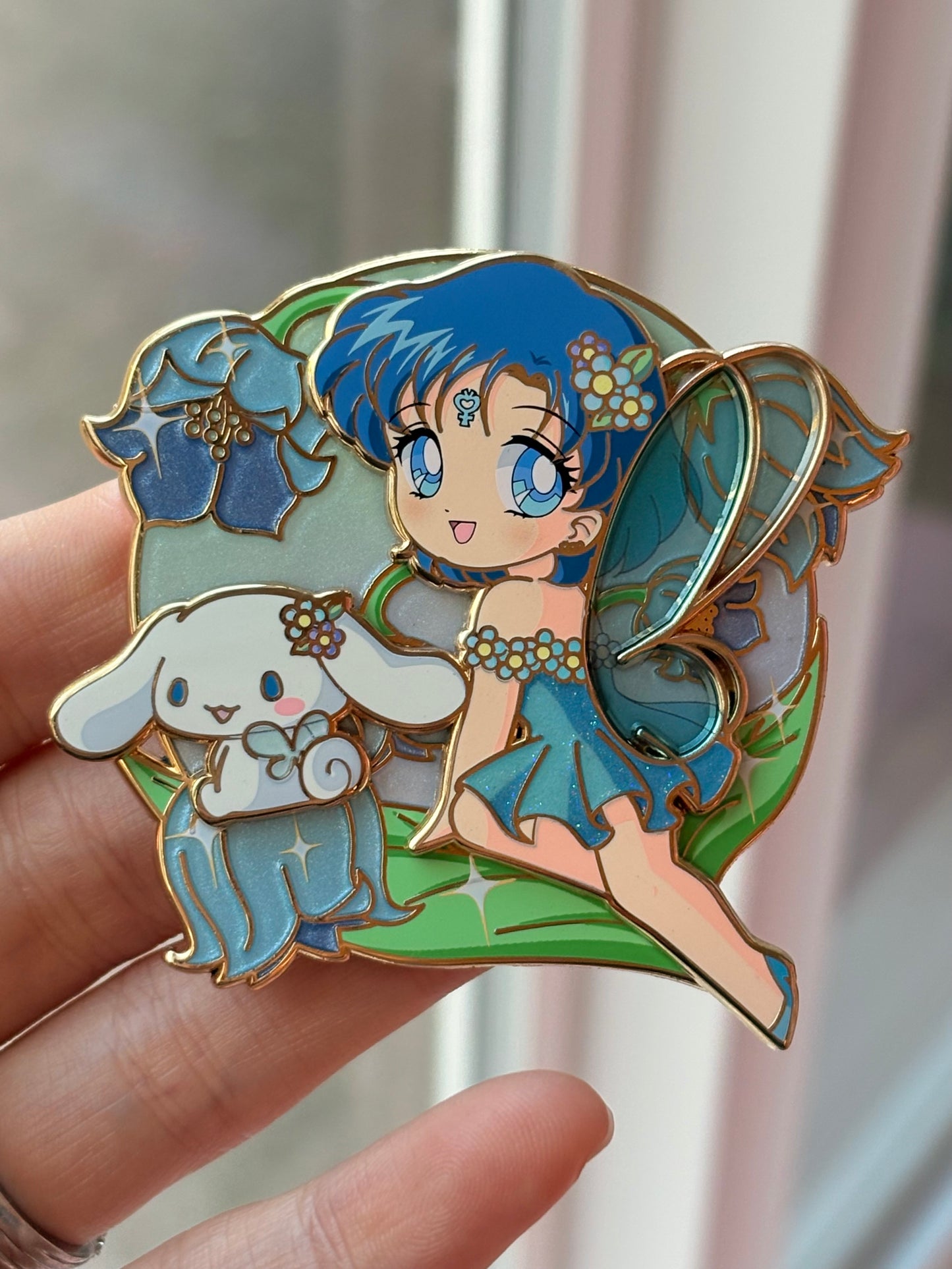 Thumbelina Sailor Moon x Sanrio Pin on Pin Flower Fairies Set!