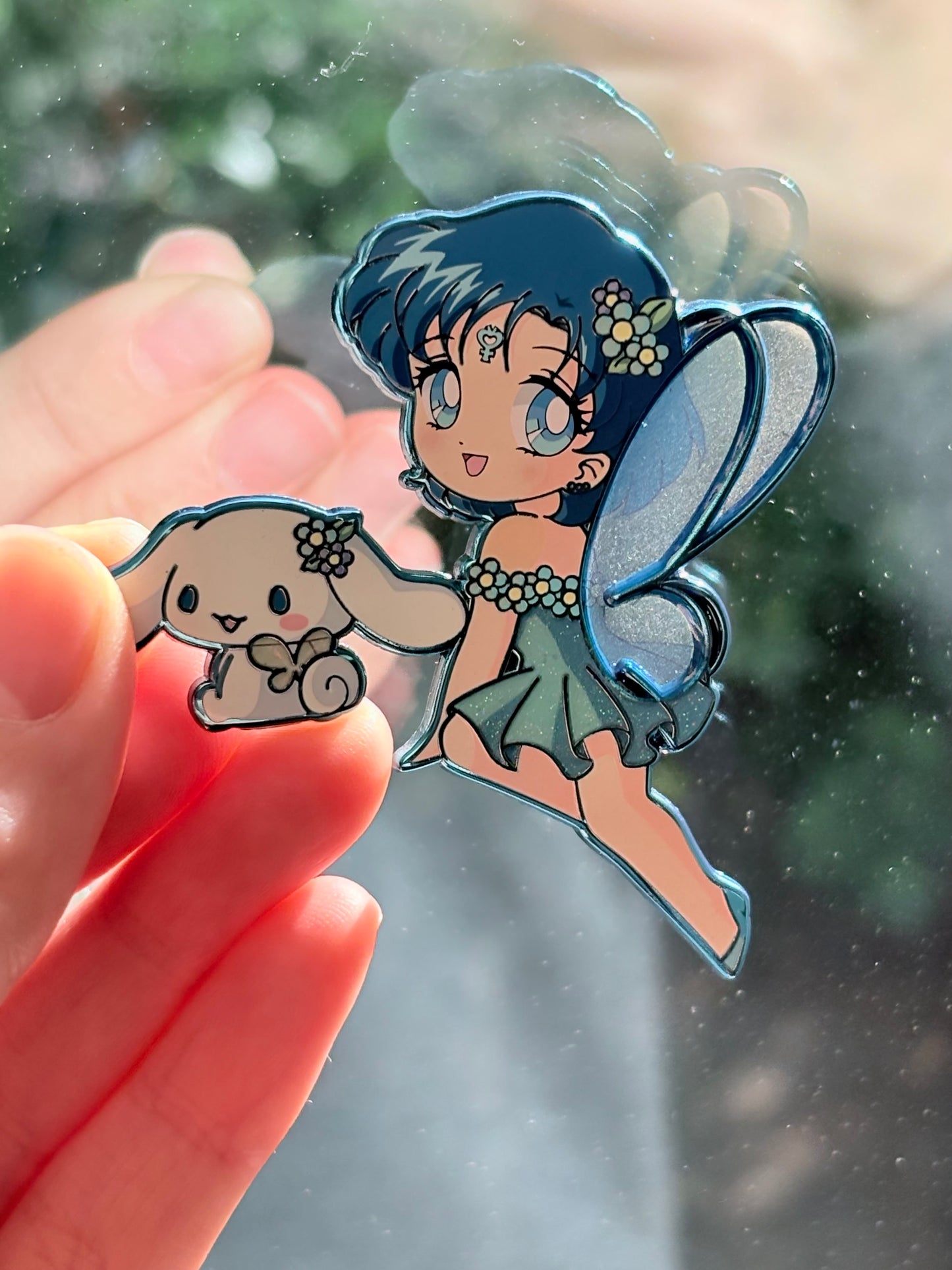 Thumbelina Sailor Moon x Sanrio Pin on Pin Flower Fairies Set!
