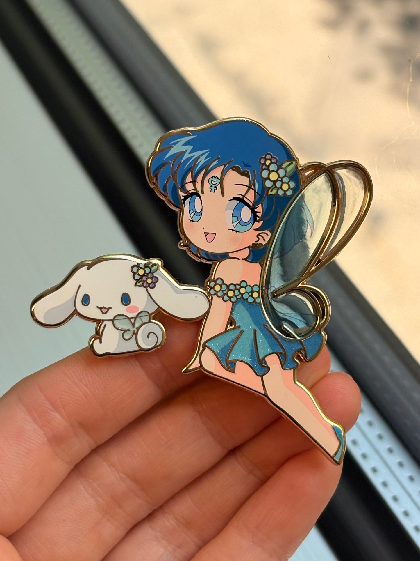 Thumbelina Sailor Moon x Sanrio Pin on Pin Flower Fairies Set!