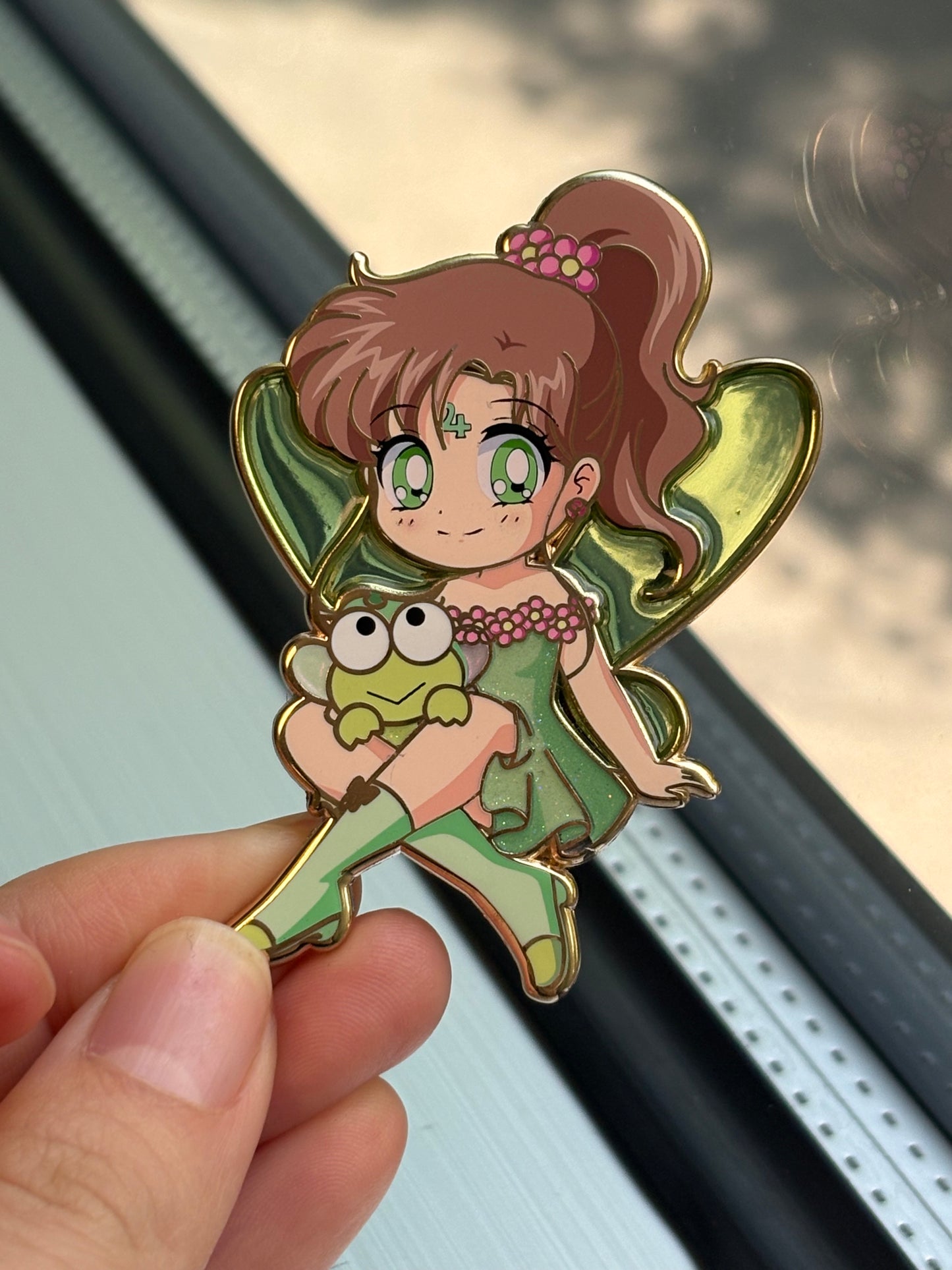 Thumbelina Sailor Moon x Sanrio Pin on Pin Flower Fairies Set!