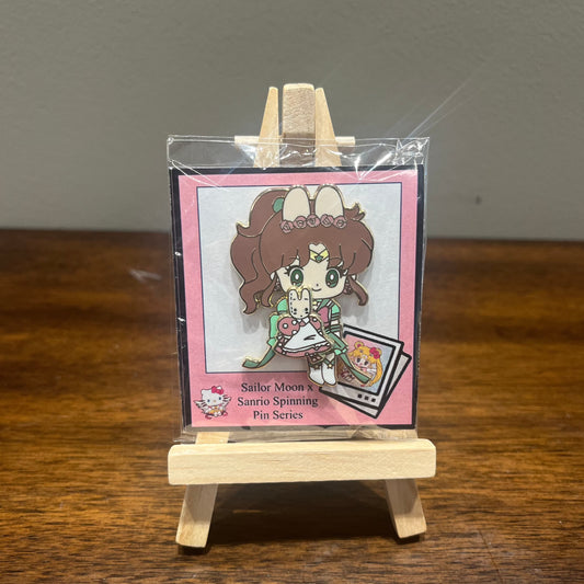 Sailor Moon 2 inch Spinning Enamel Pin - Sailor Jupiter Version!