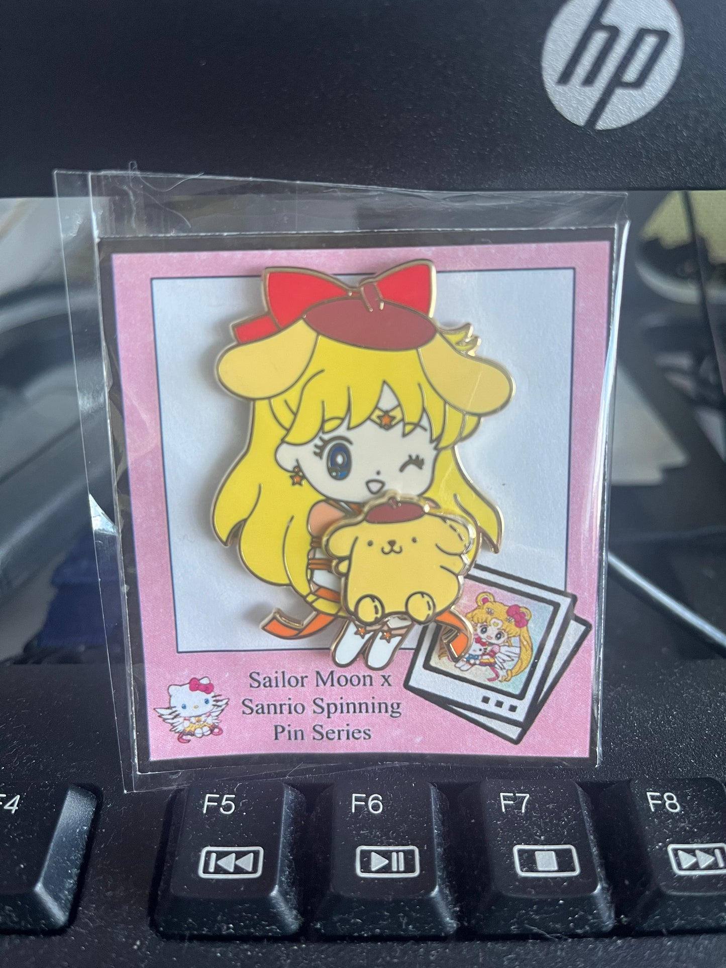 Sailor Moon 2 inch Spinning Enamel Pin - Sailor Venus x Pompompurin Version!