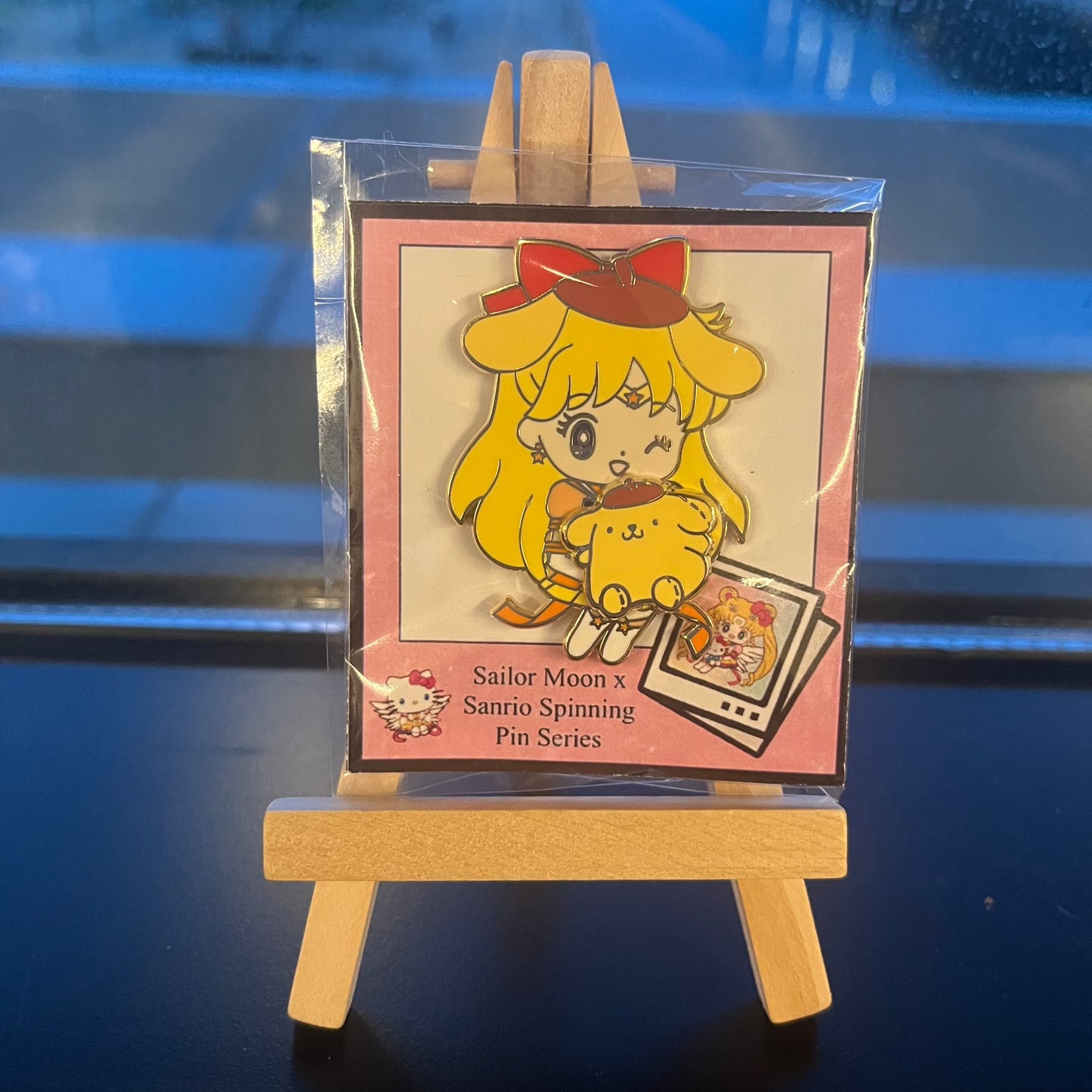 Sailor Moon 2 inch Spinning Enamel Pin - Sailor Venus x Pompompurin Version!