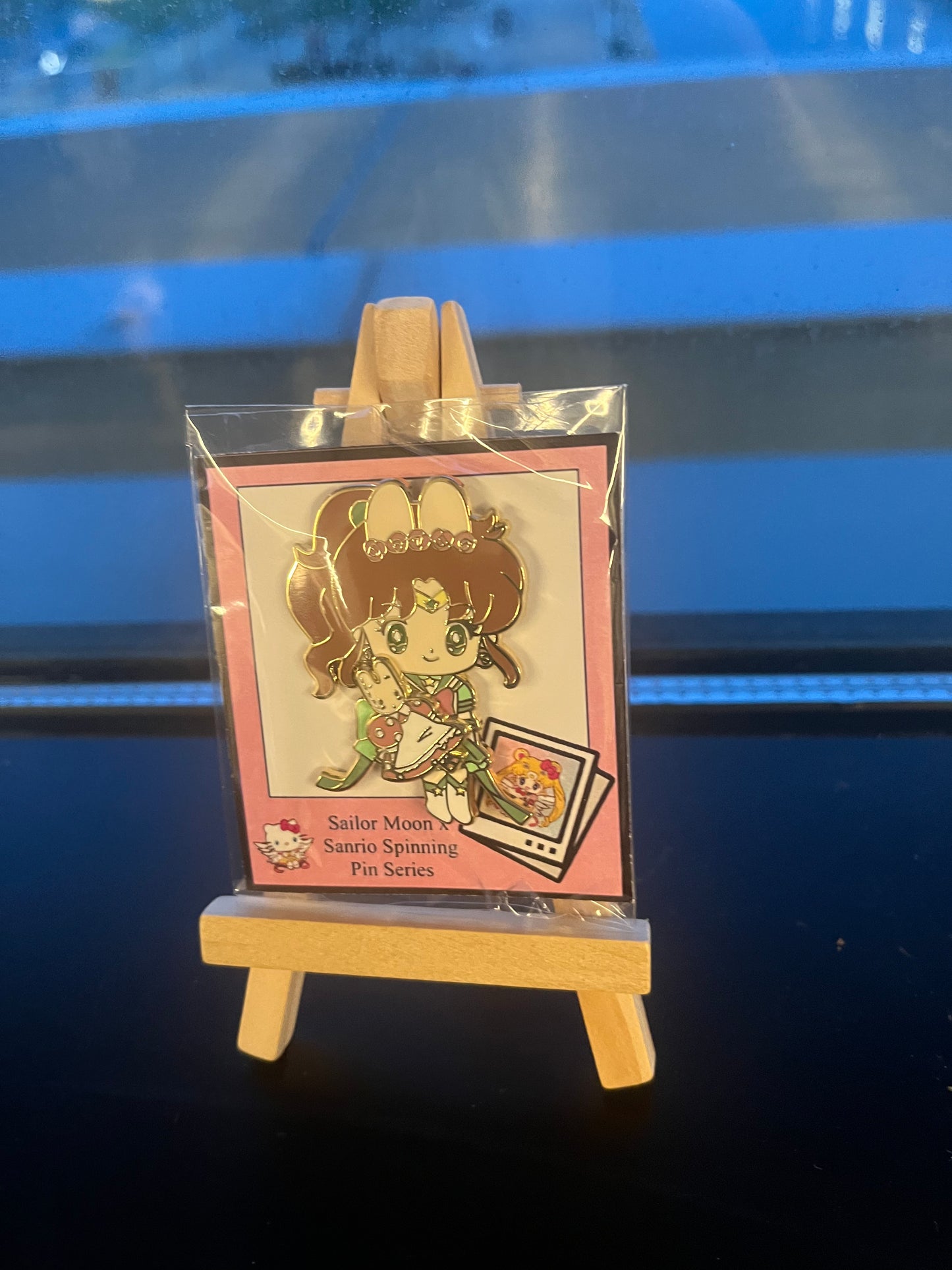 Sailor Moon 2 inch Spinning Enamel Pin - Sailor Jupiter Version!