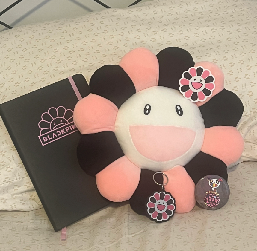 Blackpink x Murakami Gift Set!